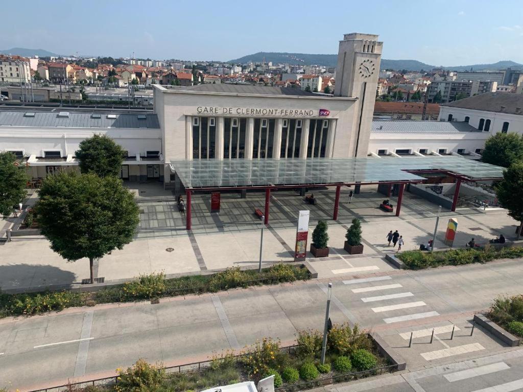 Ferienwohnung Le Petit Terminus - GARE SNCF Clermont-Ferrand Exterior foto